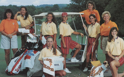 Lady Vols Golf members pose