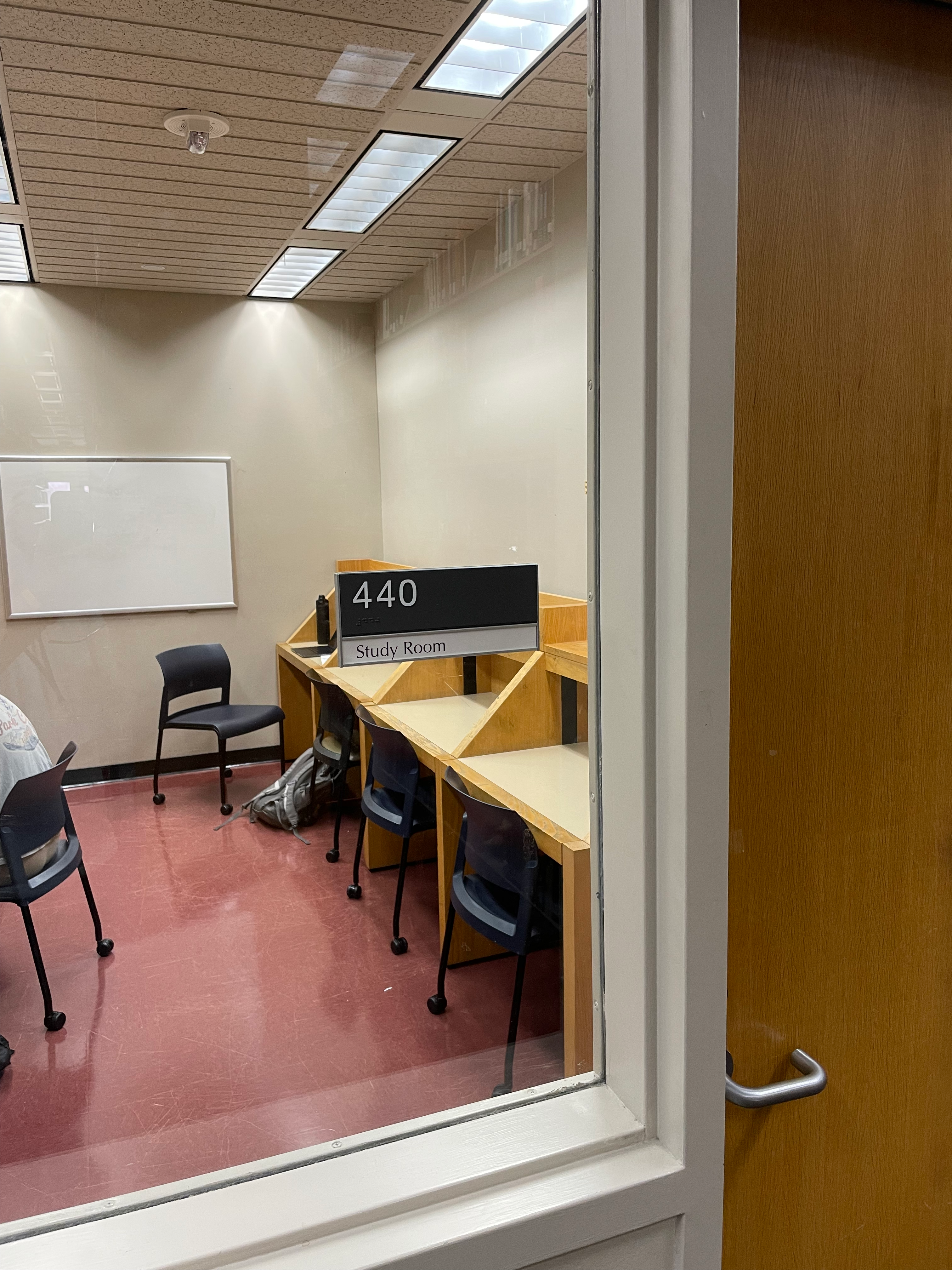 Study Room 440 Hodges Library