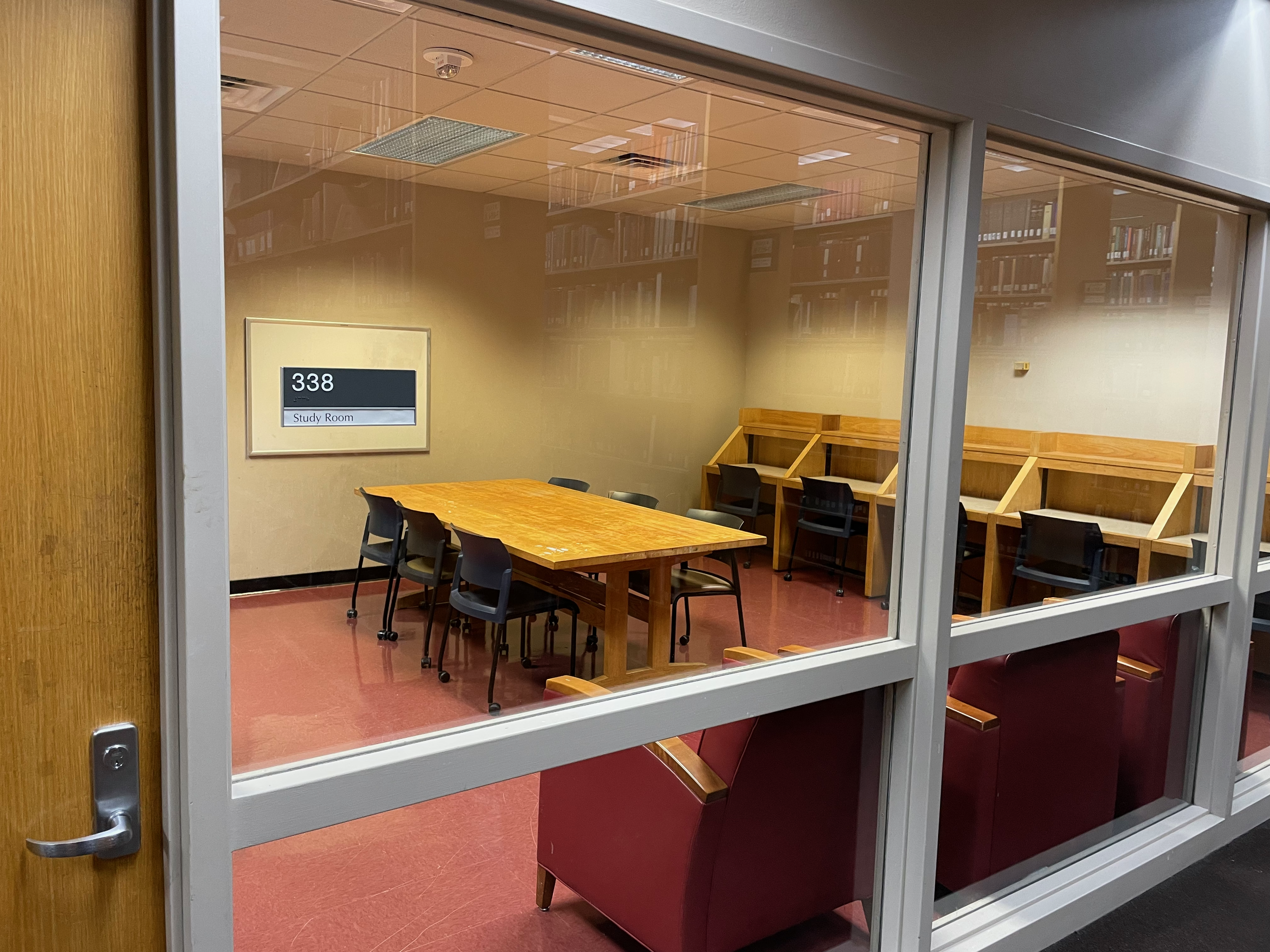 Study Room 328 Hodges Library