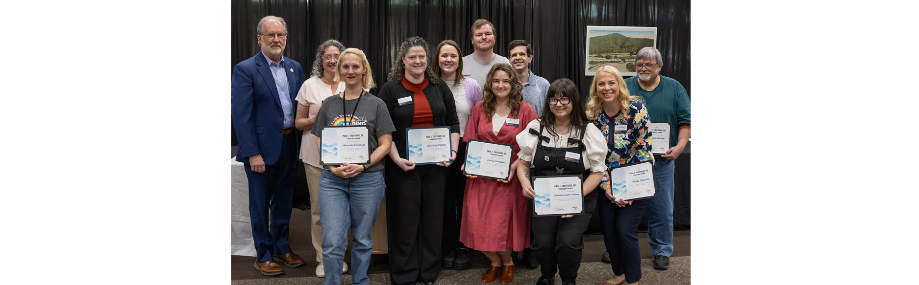 Teamwork Award winners pictured with Dean of Libraries Steve Smith, left to right: Jennifer Beals, Amanda Richards, Courtney Holmes, Laura Romans, Kyle Hovious, Emily Homolka, Dennis Koch, Alexandra Sabau Holmes, Alesha Shumar, David Ratledge
