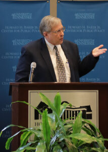 Charles B. Jones, Jr. - Consulting Member of the John C. Hodges Society Advisory Board presenting the Library Society Service Endowment Award for Extraordinary Customer Service